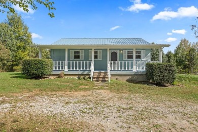 (private lake, pond, creek) Home For Sale in Cookeville Tennessee