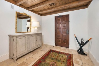 This nature view end unit comes fully furnished, and has a great - photo 2
