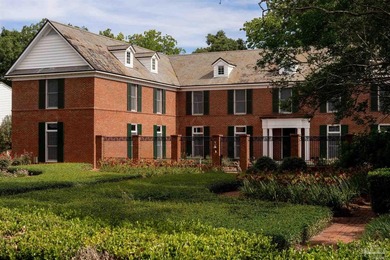 Gulf Breeze proper is one of the most sought-after addresses on - photo 13