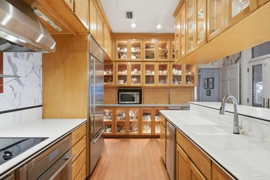 Gulf Breeze proper is one of the most sought-after addresses on - photo 18