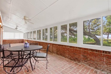 Gulf Breeze proper is one of the most sought-after addresses on - photo 23