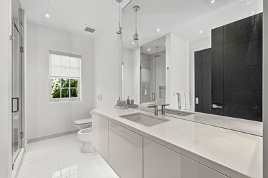 NEW PHOTOS COMING! COMPLETELY REIMAGINED! Chic in-town, ocean - photo 26