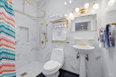 Gulf Breeze proper is one of the most sought-after addresses on - photo 27