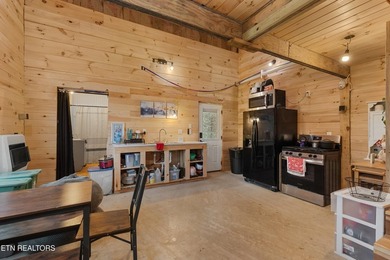 BACK ON THE MARKET, NO FAULT TO THE SELLER, Escape to your own - photo 30