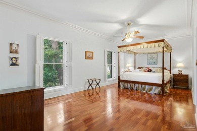 Gulf Breeze proper is one of the most sought-after addresses on - photo 30