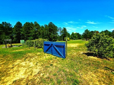 Priced to Sell Quick! Acreage, home, barn, and lake life! This - photo 2