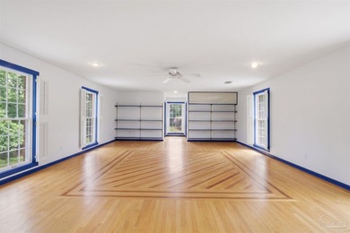 Gulf Breeze proper is one of the most sought-after addresses on - photo 38
