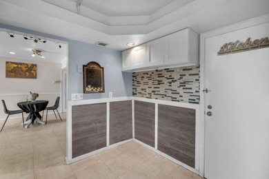 Price Reduced! Welcome to The Falls of Inverrary. 3-bedroom - photo 4