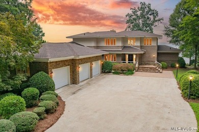 Exceptional Main Lake Waterfront Estate on Two Premier Lots! - photo 7