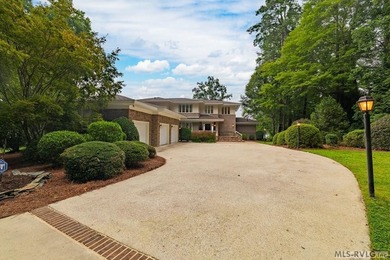 Exceptional Main Lake Waterfront Estate on Two Premier Lots! - photo 9