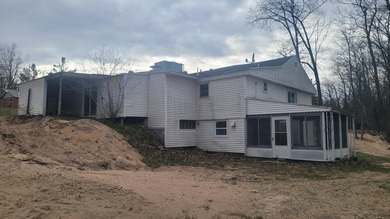 Ready to open a store? Maybe you would like a home near Black - photo 2