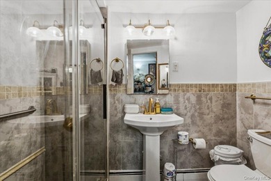 Welcome home to 1020 E. 213th Street, Bronx, NY 10469 - photo 11