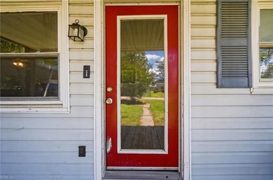 Welcome to 196 Beach Drive in beautiful Hartfield, VA, where - photo 3