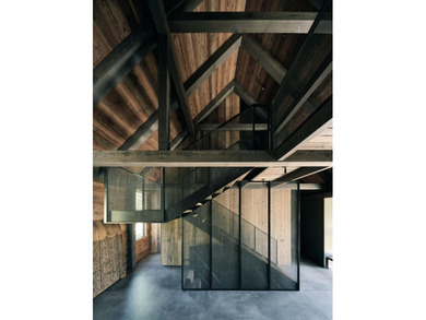 This bespoke dwelling is simple, authentic, and elegantly - photo 41