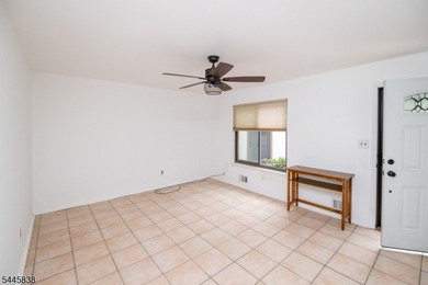 Welcome to this meticulously kept 2-bedroom townhouse complete - photo 5