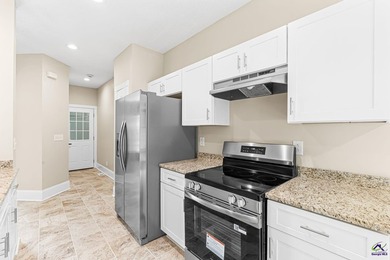 Welcome to 2850 Arrowhead Drive in Lizella! Nestled on 2 private - photo 12