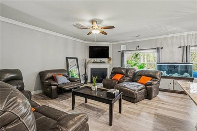 Welcome home to this inviting 4-bedroom, 2.5-bath residence - photo 6
