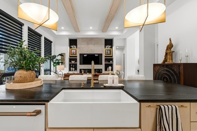 Luxury, Leisure & Lifestyle - All in One STUNNING Package! - photo 18
