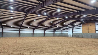 Exceptional equestrian property featuring a 49,466 SF enclosed - photo 21