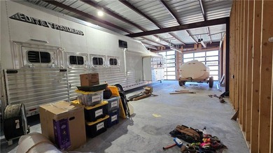 Exceptional equestrian property featuring a 49,466 SF enclosed - photo 25