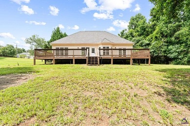 Welcome to 2850 Arrowhead Drive in Lizella! Nestled on 2 private - photo 40