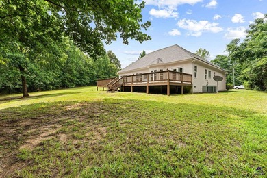 Welcome to 2850 Arrowhead Drive in Lizella! Nestled on 2 private - photo 41