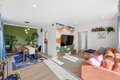 $20K PRICE REDUCTION - TRANSPARENT PRICE! Set on a 10,000+ sq.ft - photo 4
