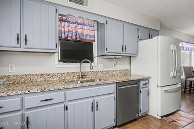 Rare opportunity to own 21+ acres in the heart of Hernando! This - photo 10