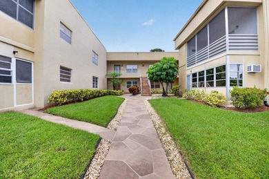 Updated 1-Bed, 1.5-Bath Condo in Kings Point. Second-floor condo - photo 3
