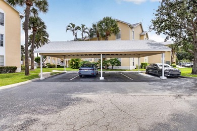 Welcome to this thoughtfully designed two-bedroom, two-bathroom - photo 2