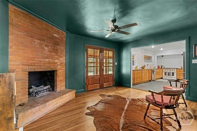 Beautifully Renovated 4 Bedroom, 3 Bathroom Brick Ranch style - photo 14