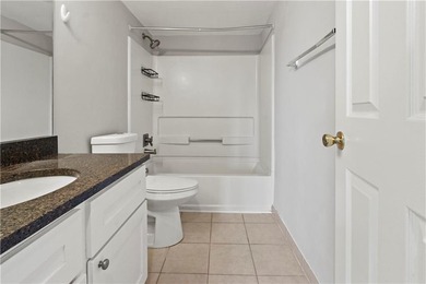 MOTIVATED SELLER!! PERFECT BLEND OF URBAN LIVING AND CONVENIENCE