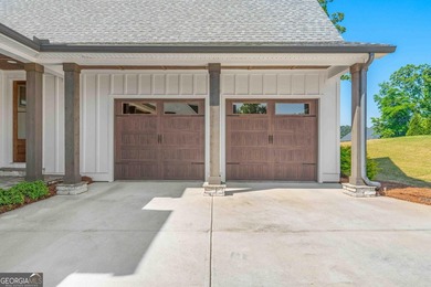 NEW PRICE! Nearly 6,000 sq ft of total potential living space in - photo 5