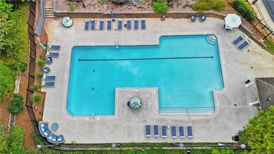 MOTIVATED SELLER!! PERFECT BLEND OF URBAN LIVING AND CONVENIENCE