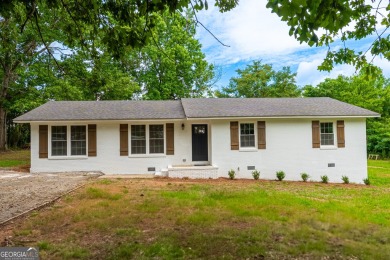Lake Home For Sale in Milledgeville, Georgia