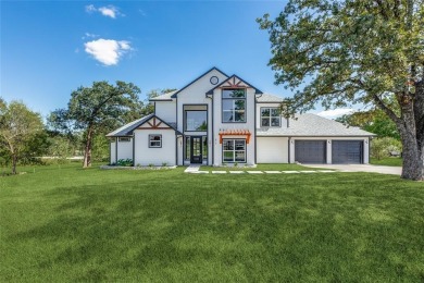 Lake Home For Sale in Lake Kiowa, Texas