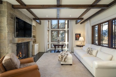 This one-of-a-kind 3.5-acre elevated estate offers 360-degree - photo 13