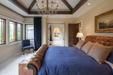 This one-of-a-kind 3.5-acre elevated estate offers 360-degree - photo 16