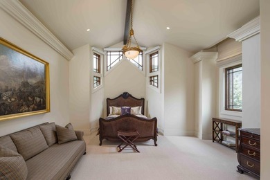 This one-of-a-kind 3.5-acre elevated estate offers 360-degree - photo 19