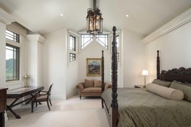 This one-of-a-kind 3.5-acre elevated estate offers 360-degree - photo 20