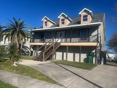 Lake Pontchartrain Home For Sale in New Orleans Louisiana