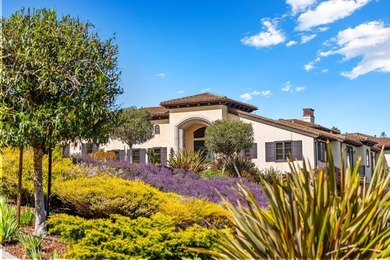 Nestled in a meadow & surrounded by over 21 acres of natural - photo 9