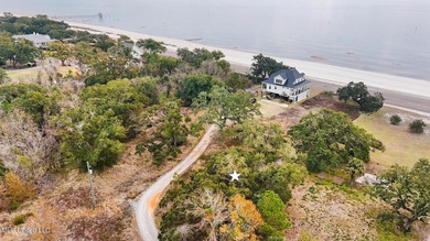 Discover the perfect canvas for your coastal dream on Boisdore - photo 1