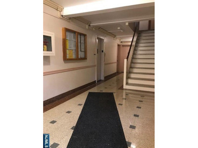 Sunny, updated 1-bedroom co-op in the Linwood Park community at