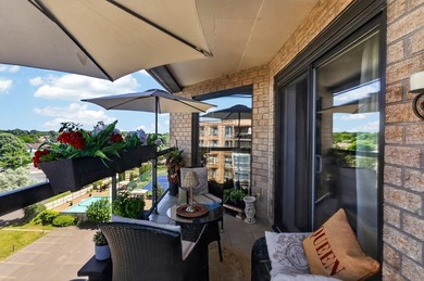 Exceptional view of the St. Lawrence River | Top floor. This - photo 29