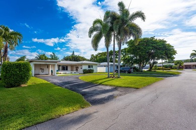 Welcome to Floranada Ridge! This 2-bedroom, 2-bath home offers 1 - photo 2