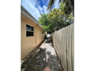 Fantastic investment opportunity or future primary residence! - photo 8