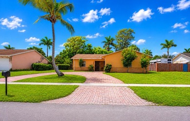 Priced below appraised value for a quick sale, this is a rare - photo 8