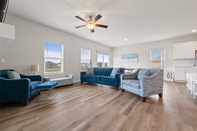 Welcome to this beautiful, like-new ranch home with a peaceful - photo 3