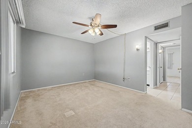 Move-in ready twin home in Sun City! 2 beds, 2 baths, 1-car - photo 13